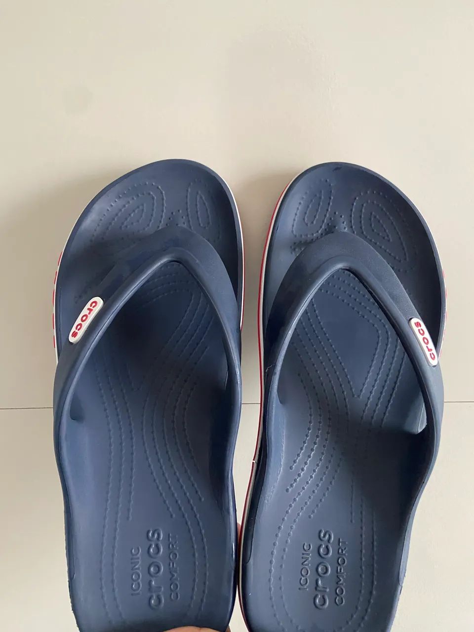 Chinelo Crocs Bayaband Flip  - Foto 4