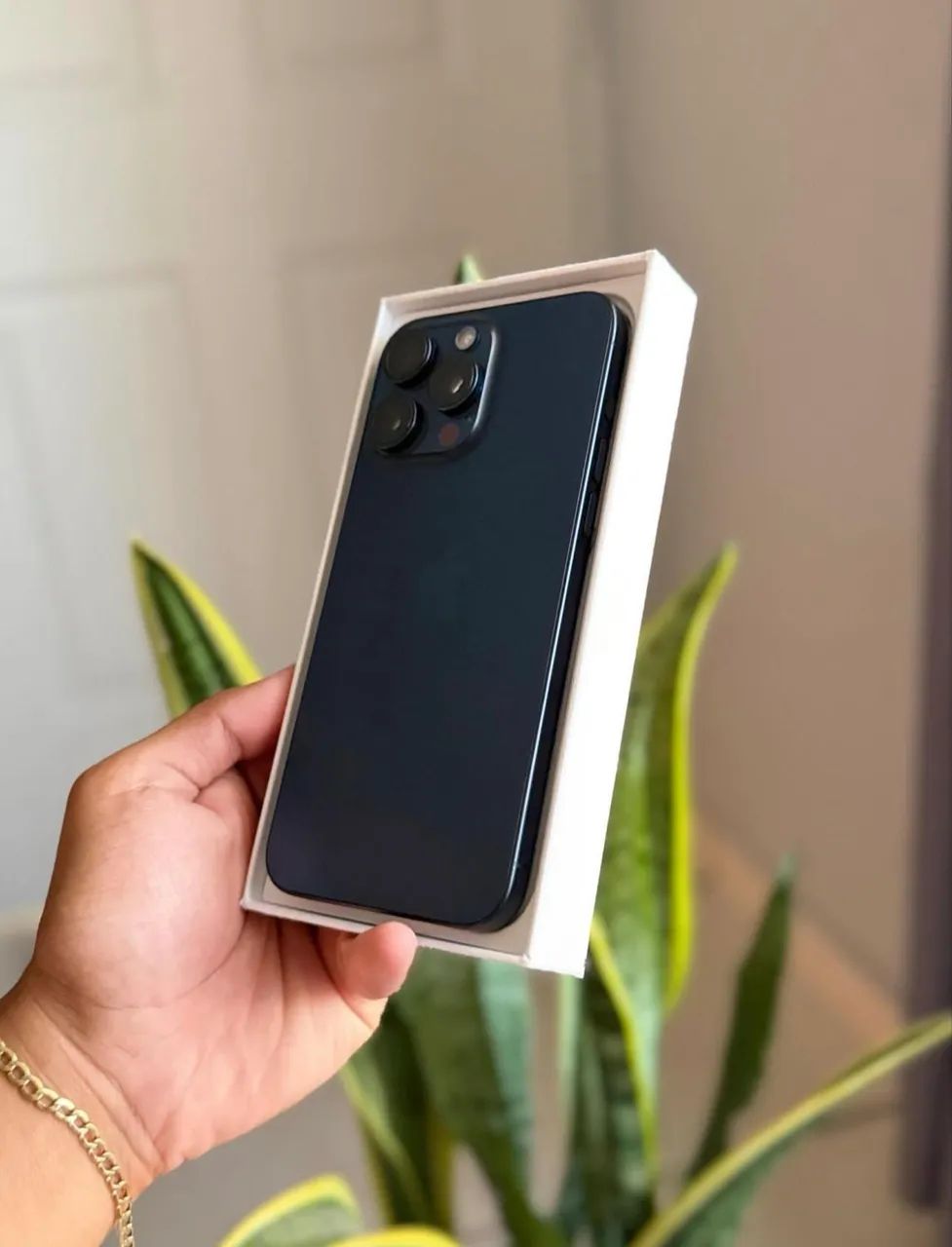 IPHONE 15 PRO MAX 512GB - OPORTUNIDADE - Foto 4