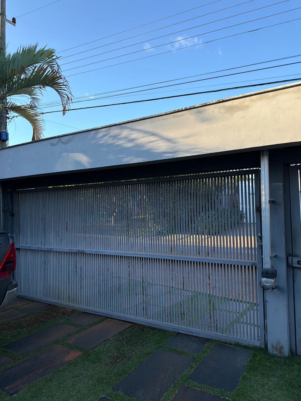 Vendo portão basculante, com dois motores completo 