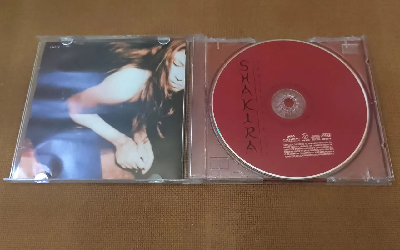 Cd Shakira - Greatest Hits/Nacional/Ótimo estado  - Foto 2