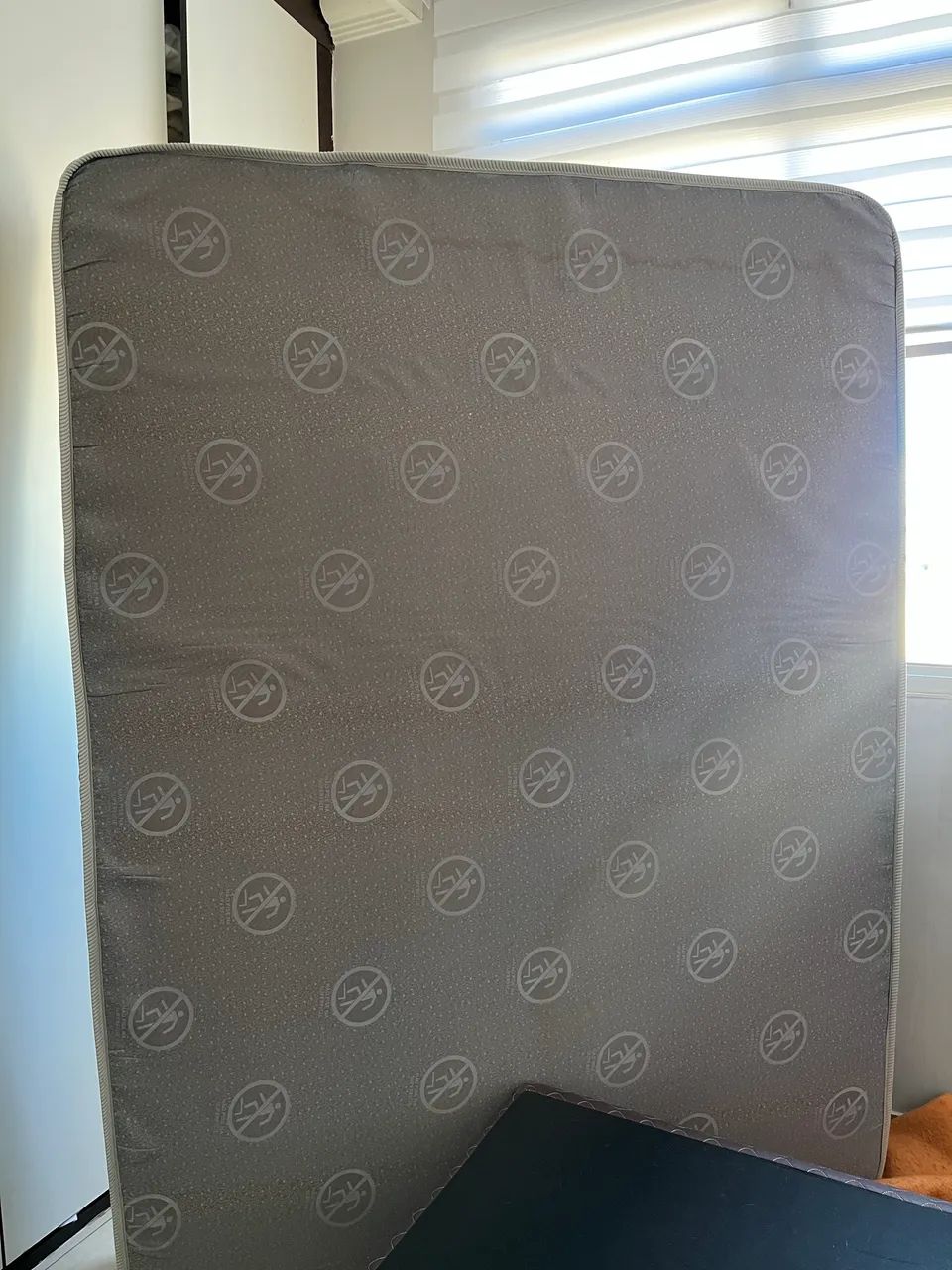 Vendo cama de casal ( box e colchão) - Foto 2