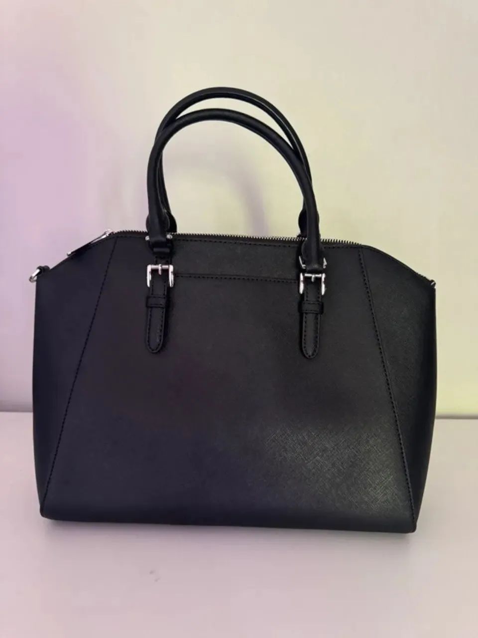 Bolsa Michael Kors Preta - IMPORTADA - Foto 3