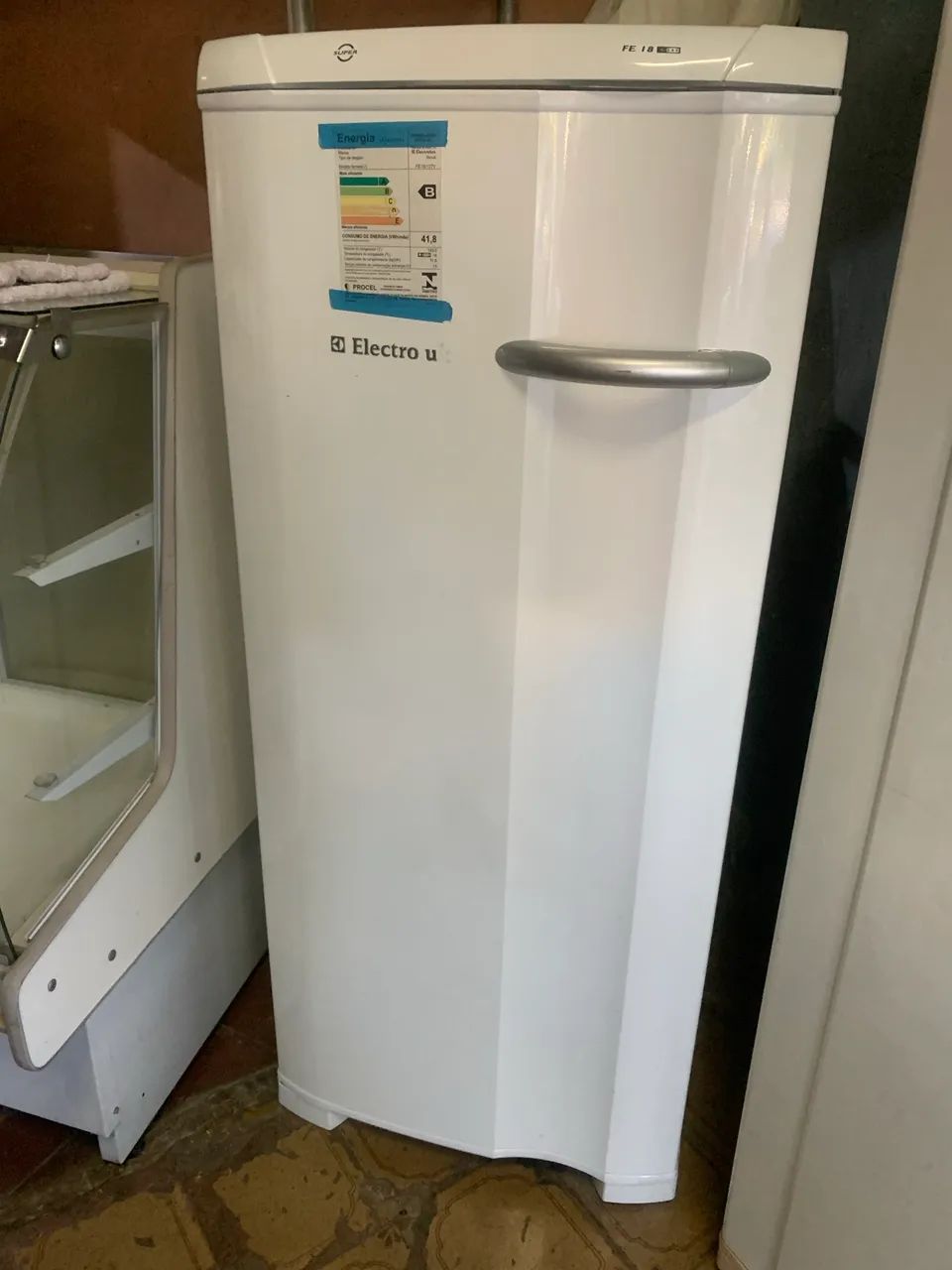 Freezer vertical Electrolux    - Foto 4