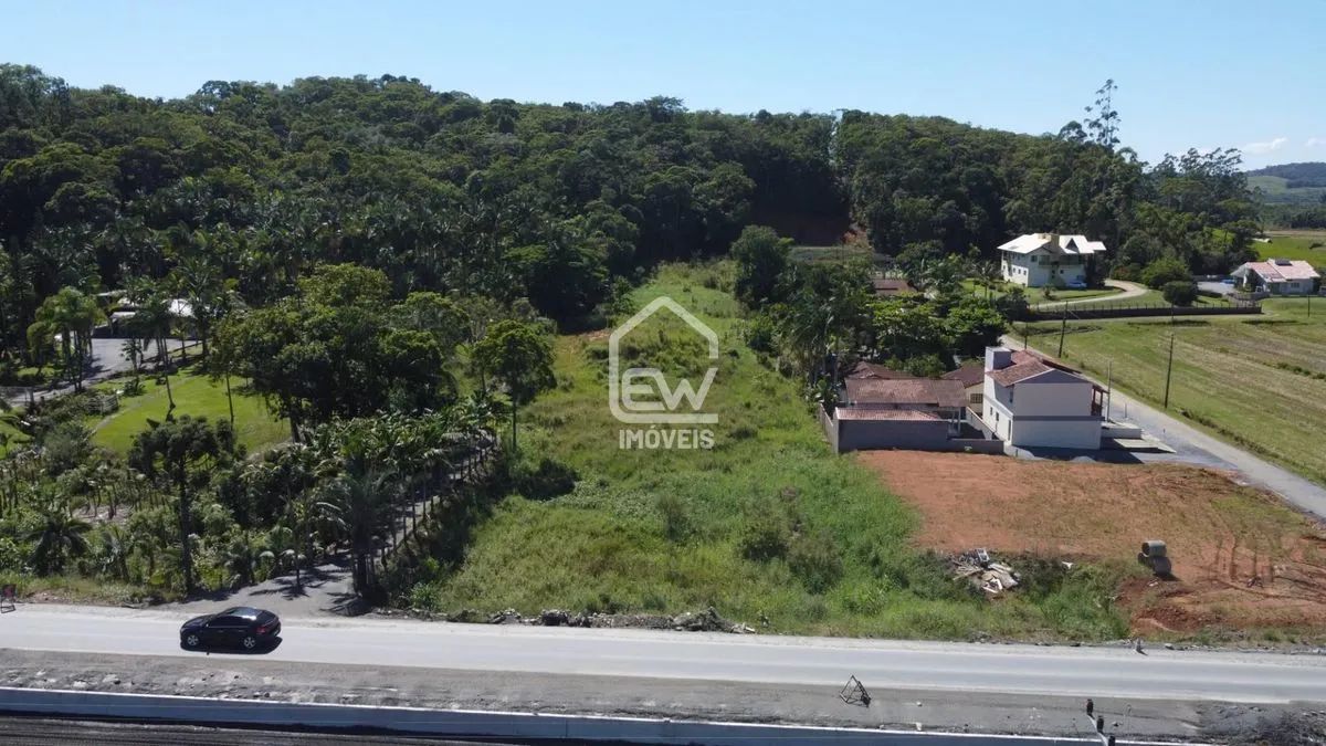 Terreno Comercial com Área Total de 17.764m² em Guaramirim, SC