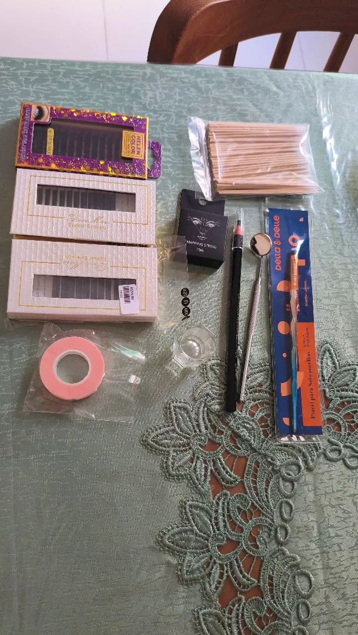 Kit para cílios e sobrancelha 