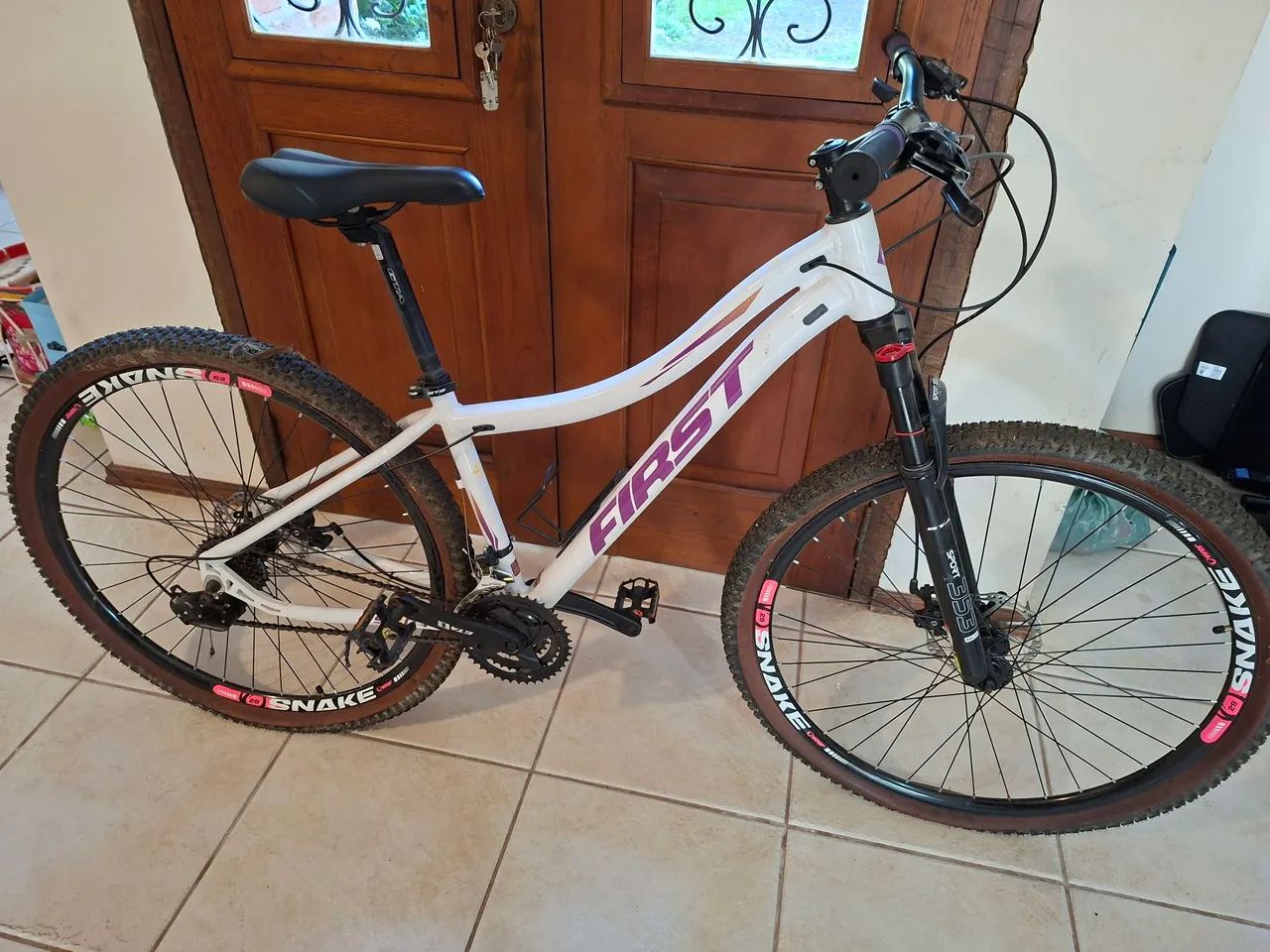 First Smitt usada aro 29 - Foto 3