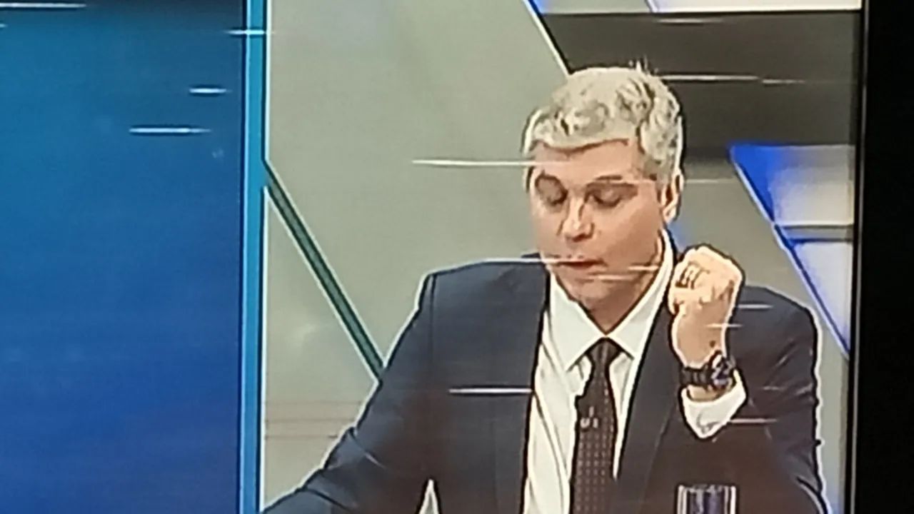 Televisão Samsung 32 Polegadas LN32R71BAX Funcionando Pode Retirar Zn Sp Detalhes - Foto 2