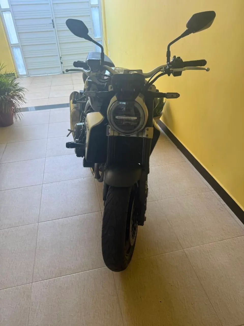 Vendo cb1000 2019 super nova!! Licencida 2026  - Foto 2