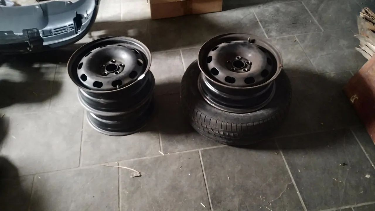 Vendo para-choque e aros Fox, SpaceFox 2003/2009 - Foto 5
