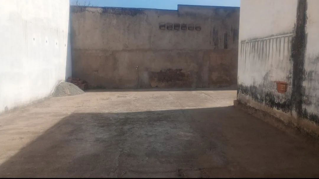 Vende-se terreno murado e concretado - Foto 4