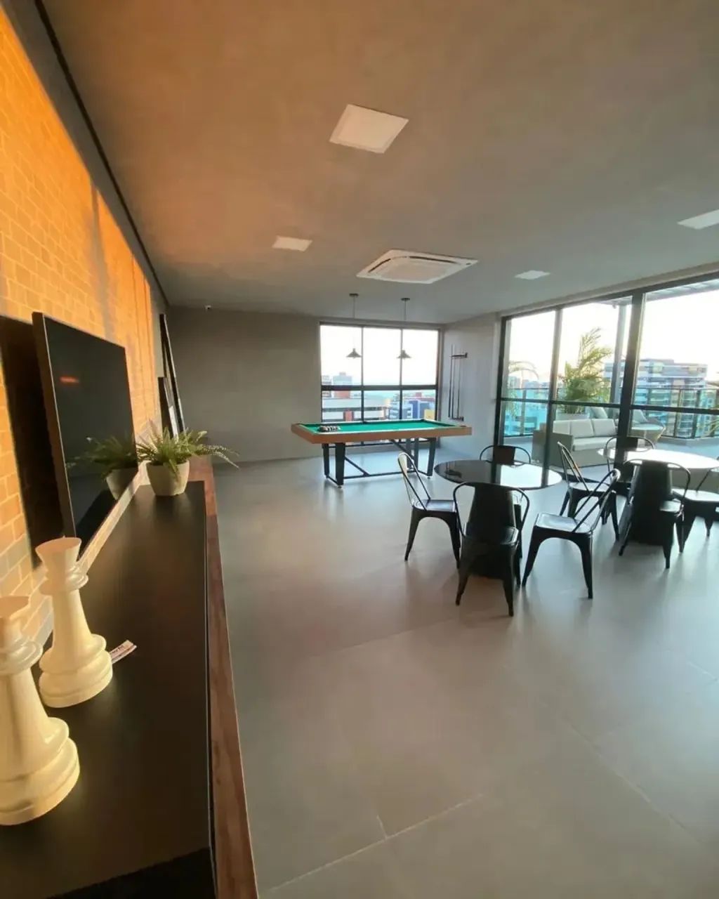 Alugo excelente apartamento quarto e sala com varanda no coração da Ponta Verde! - Foto 4