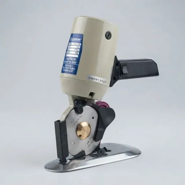 Máquina De Cortar Tecidos Lanmax Lm-c100as 4 Pol 300w