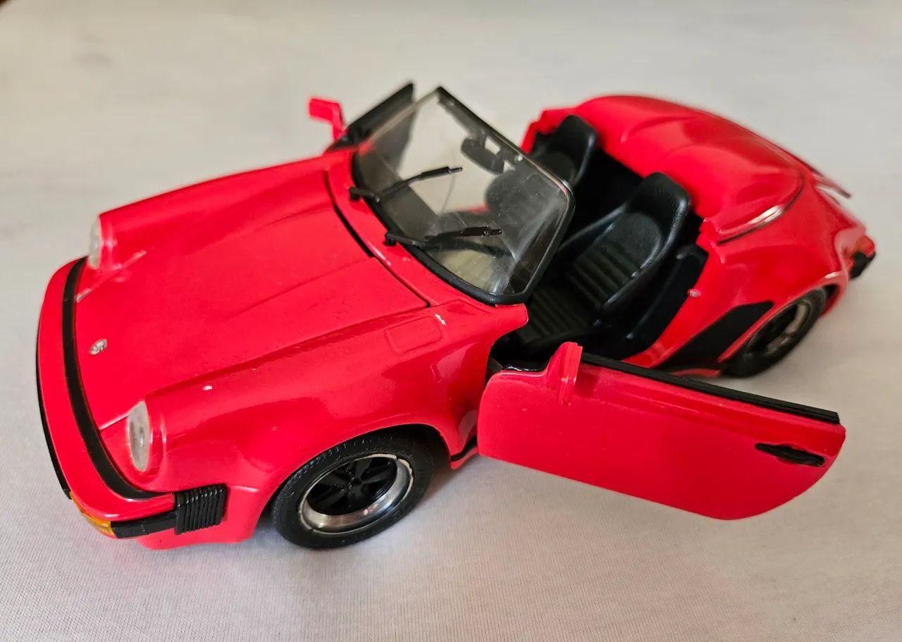 Miniatura Porsche 911 Maisto 1989