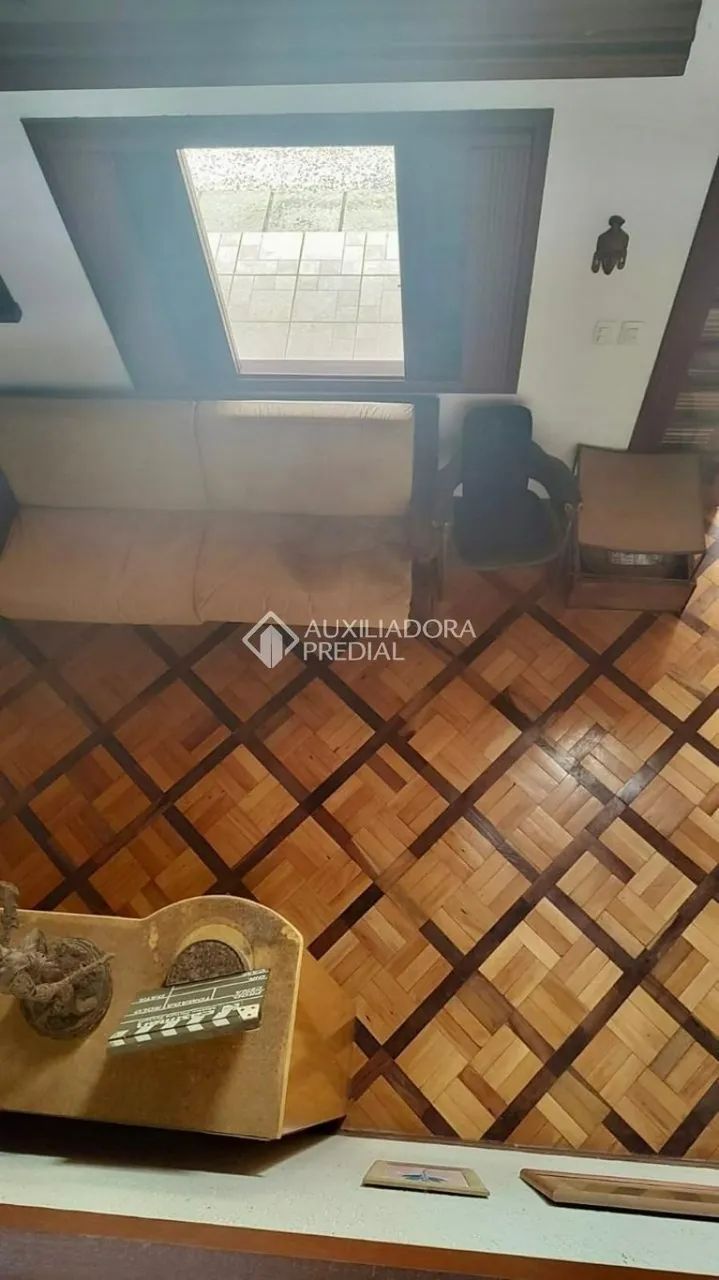 Casa 4 Dormitórios, sendo 4 suítes no Morro das Pedras - Foto 5