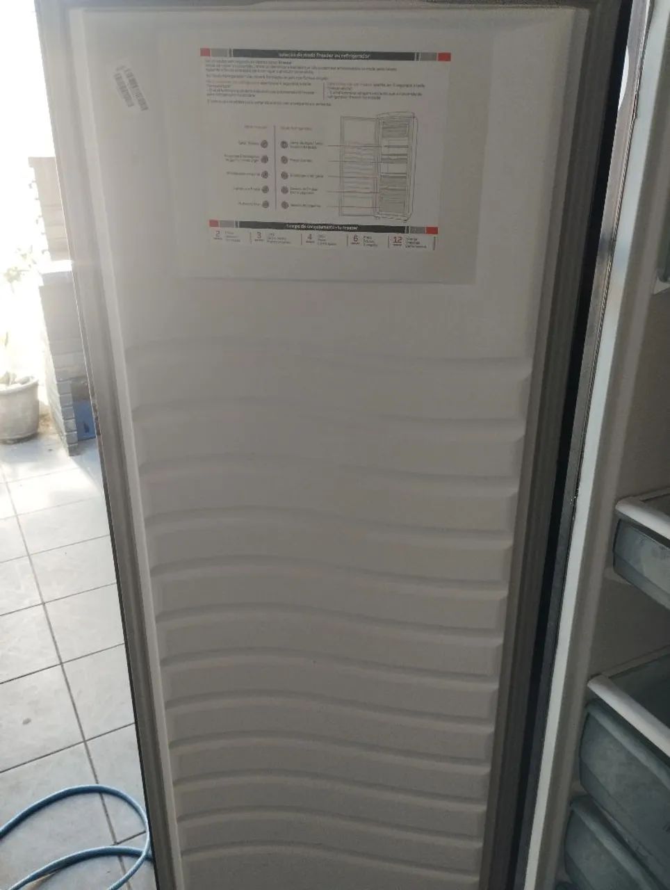 Freezer Vertical Consul 