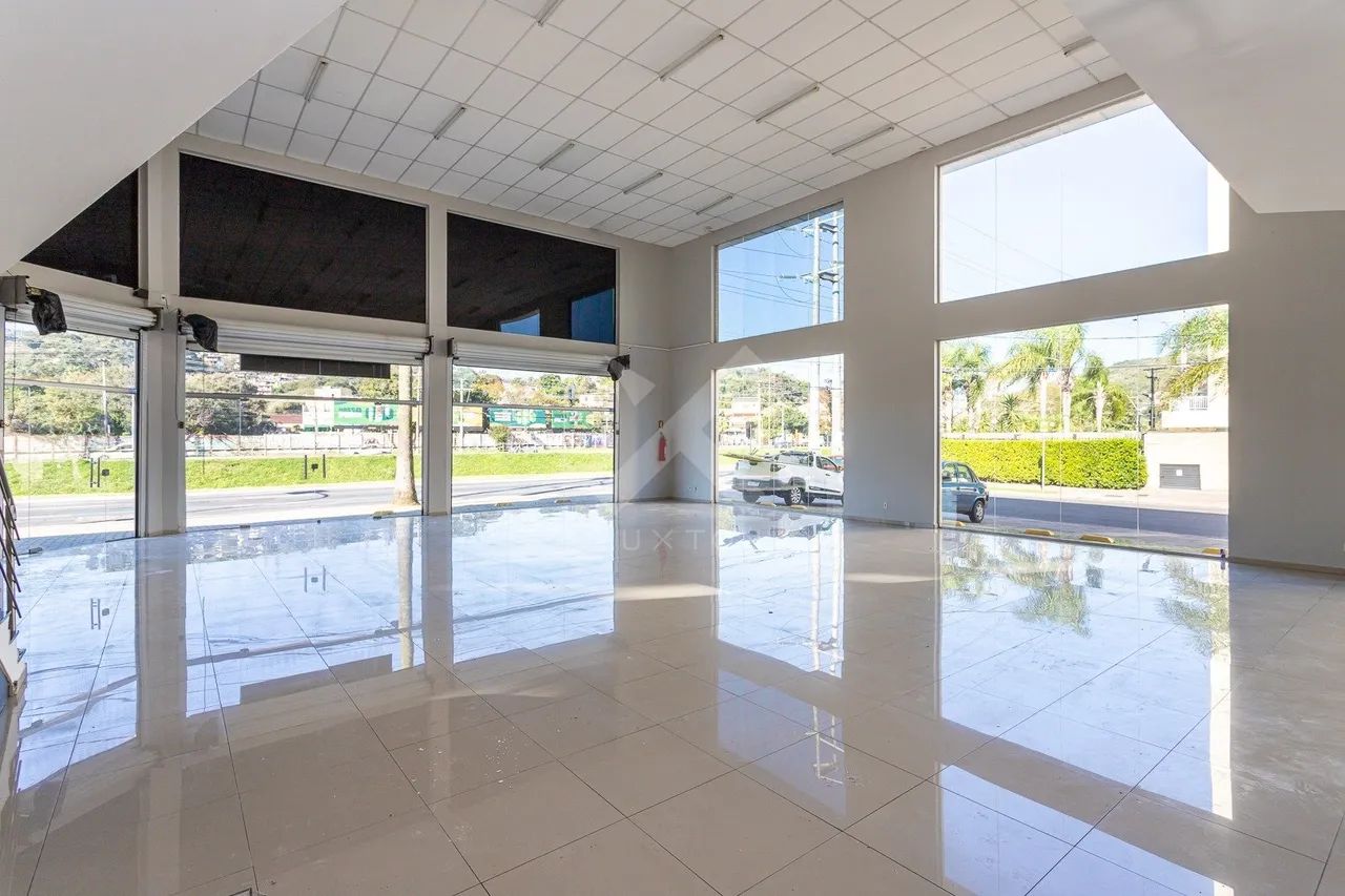 Ponto Comercial com 312m² com 10 vagas - Foto 3