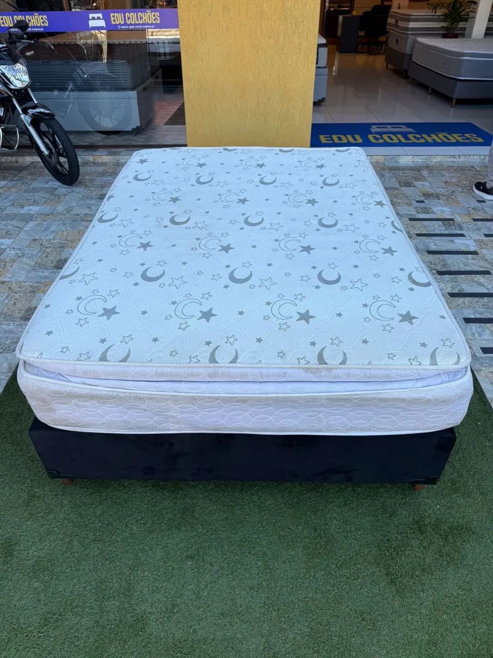 Cama de Casal USADA BASE + COLCHÃO - entrego! 
