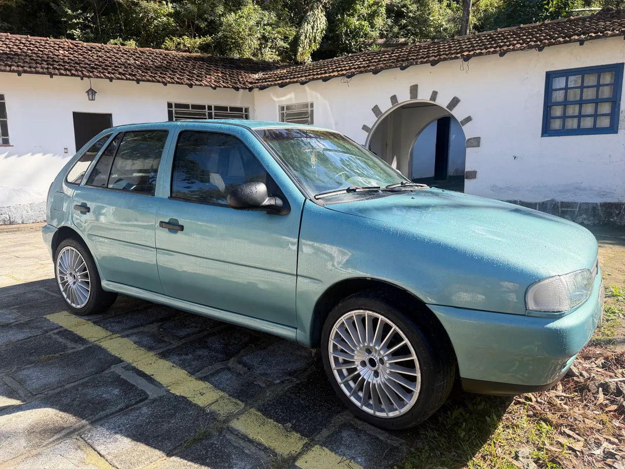 Volkswagen Gol Gol 1000 Mi 16V/ Ouro  2p 1999