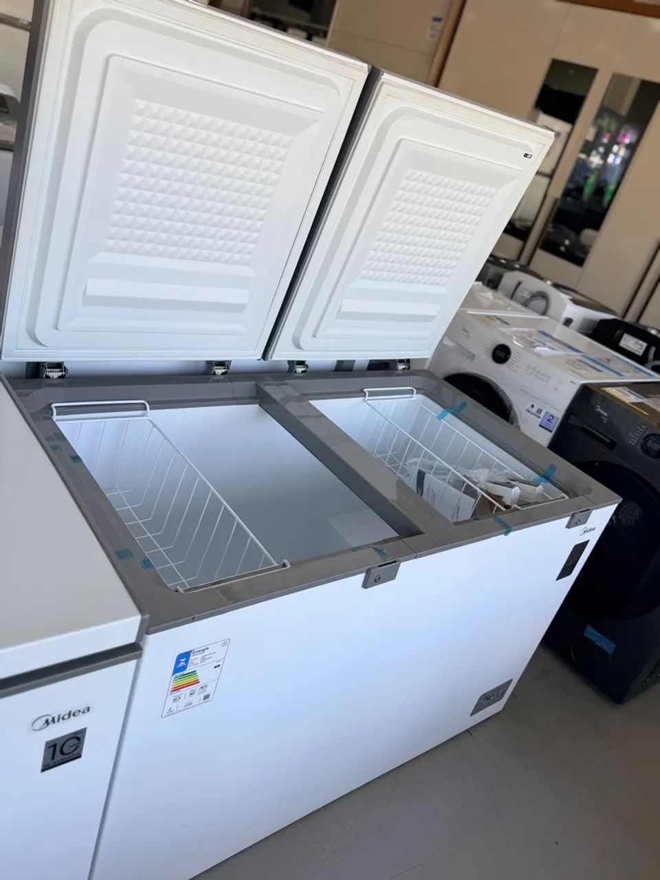 Freezer horizontal MIDEA 362 litros - novo / lacrado  - Foto 2