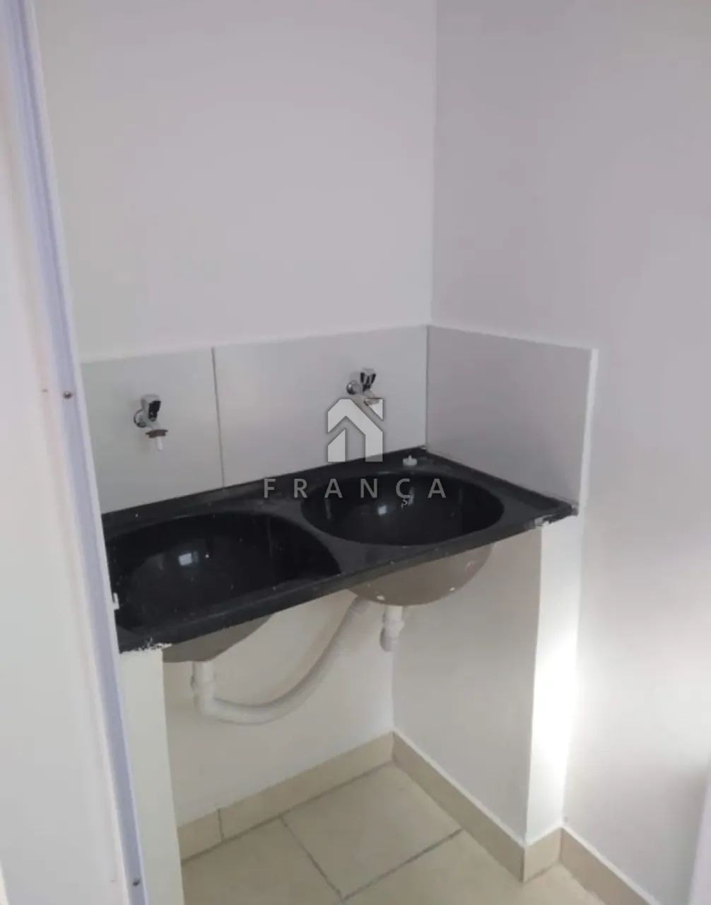 IMÓVEL COM ALTO POTENCIAL DE RENDA + PISCINA | BOSQUE DOS EUCALIPTOS - Foto 4