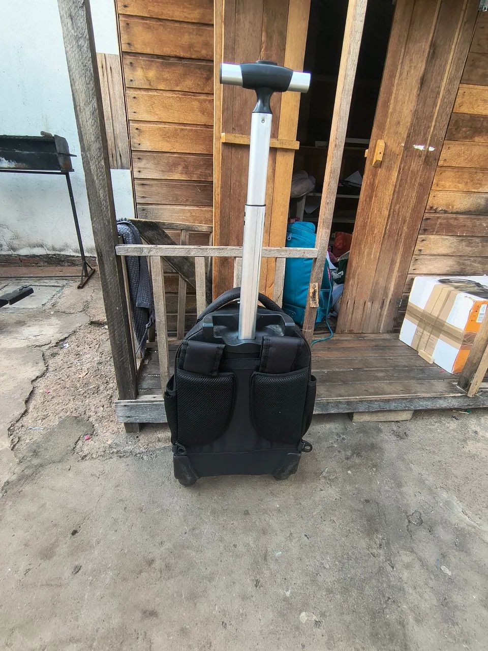 Mochila Executiva com Rodinhas Santino<br>R$150,00 - Foto 2