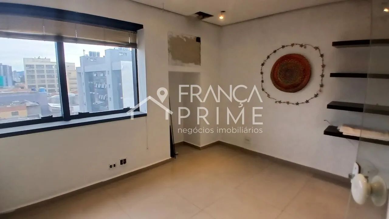 Oportunidade na Rua Clemente Álvares 119 Lapa: Sua Nova Sala Comercial (33m²)