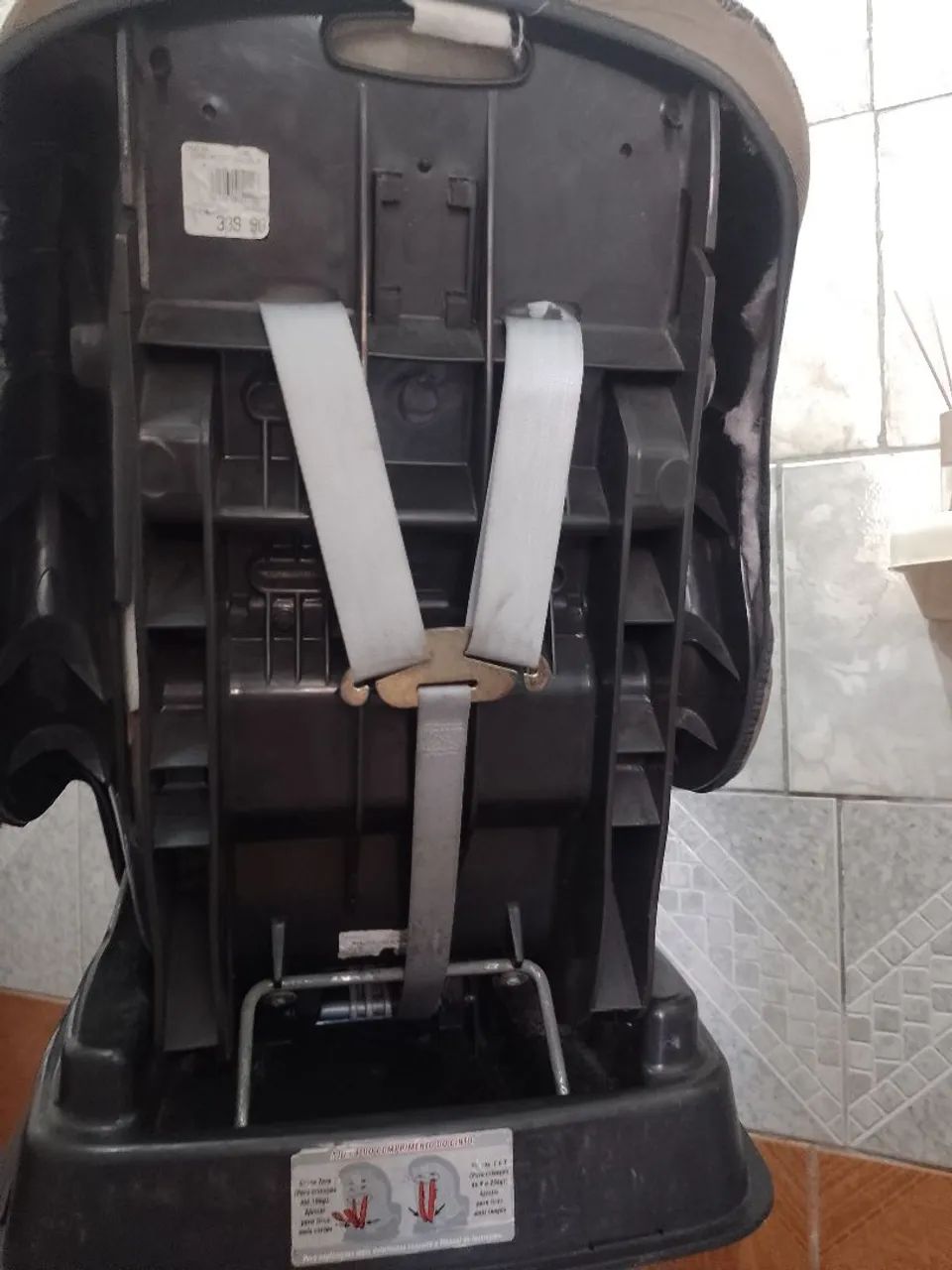 Vendo Cadeirinha para carro com a Base.  - Foto 4