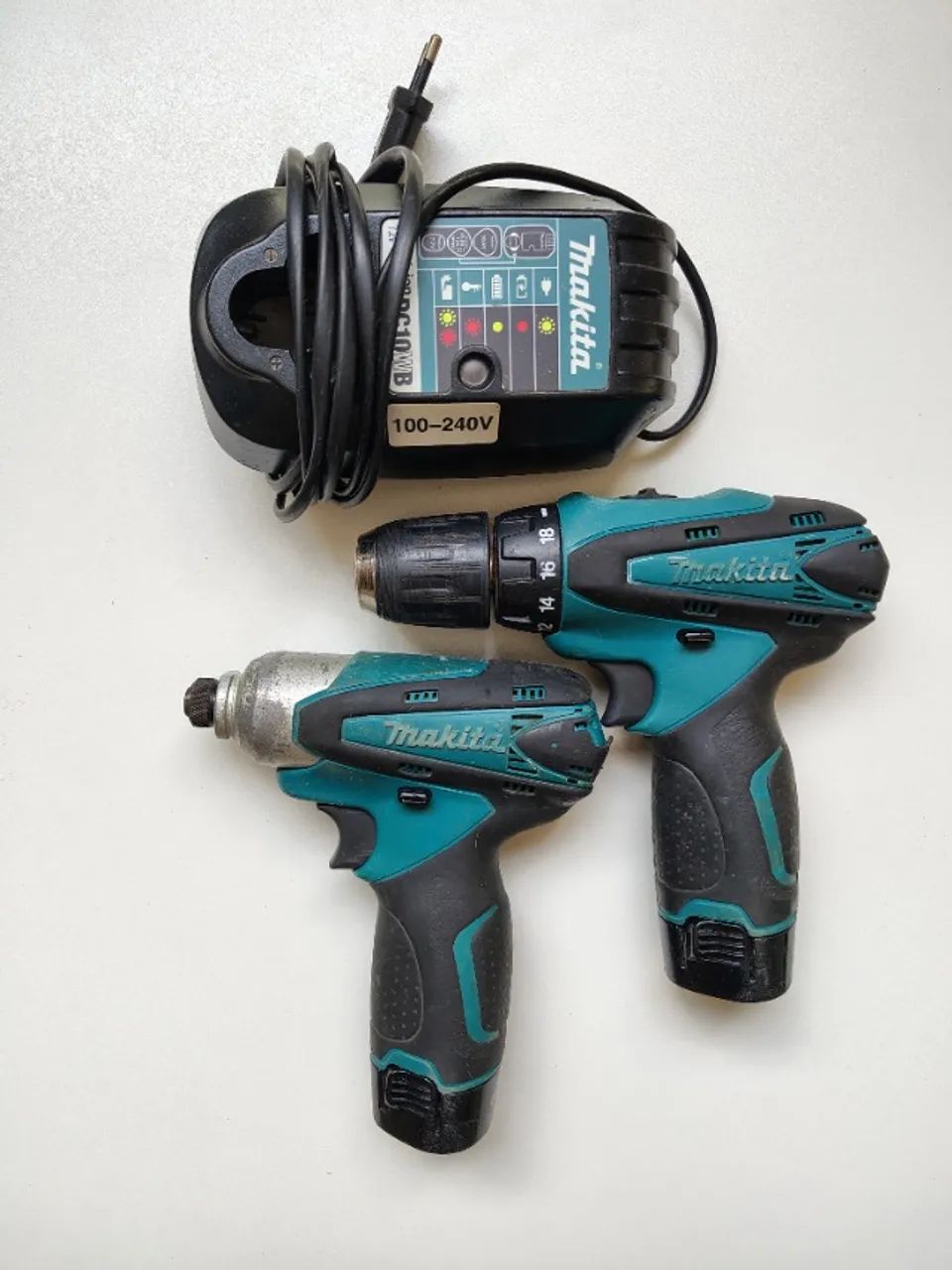 COMBO PARAFUSADEIRA FURADEIRA MAKITA