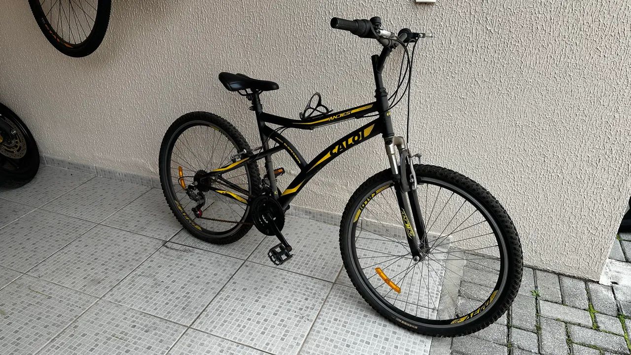 Bicicleta Caloi - Aro 26 