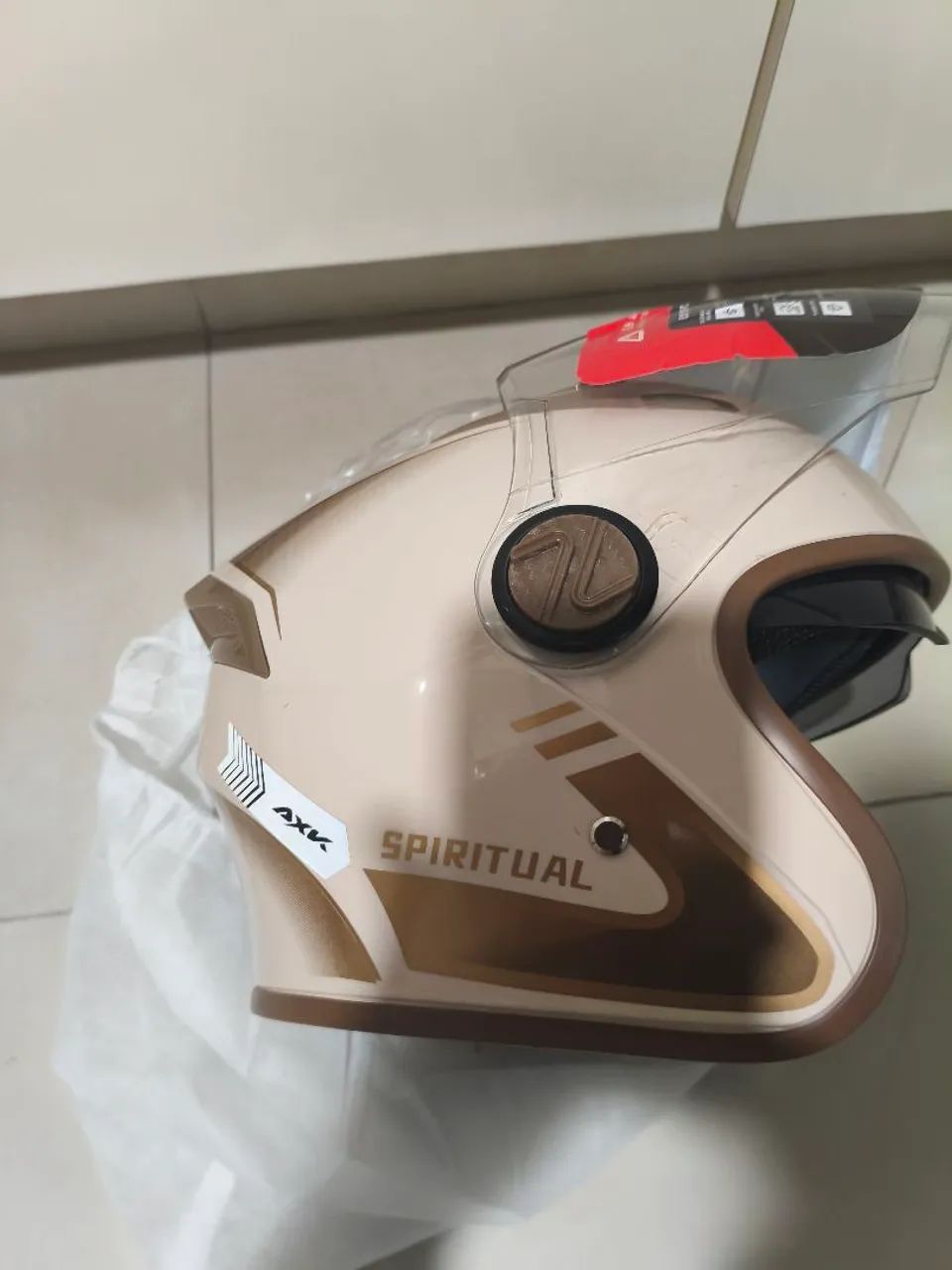 Capacete para scooter elétrica  - Foto 5