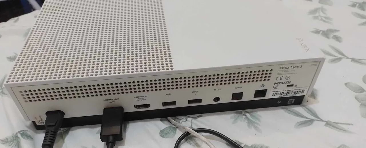 Xbox One S com 2 controles originais  - Foto 3