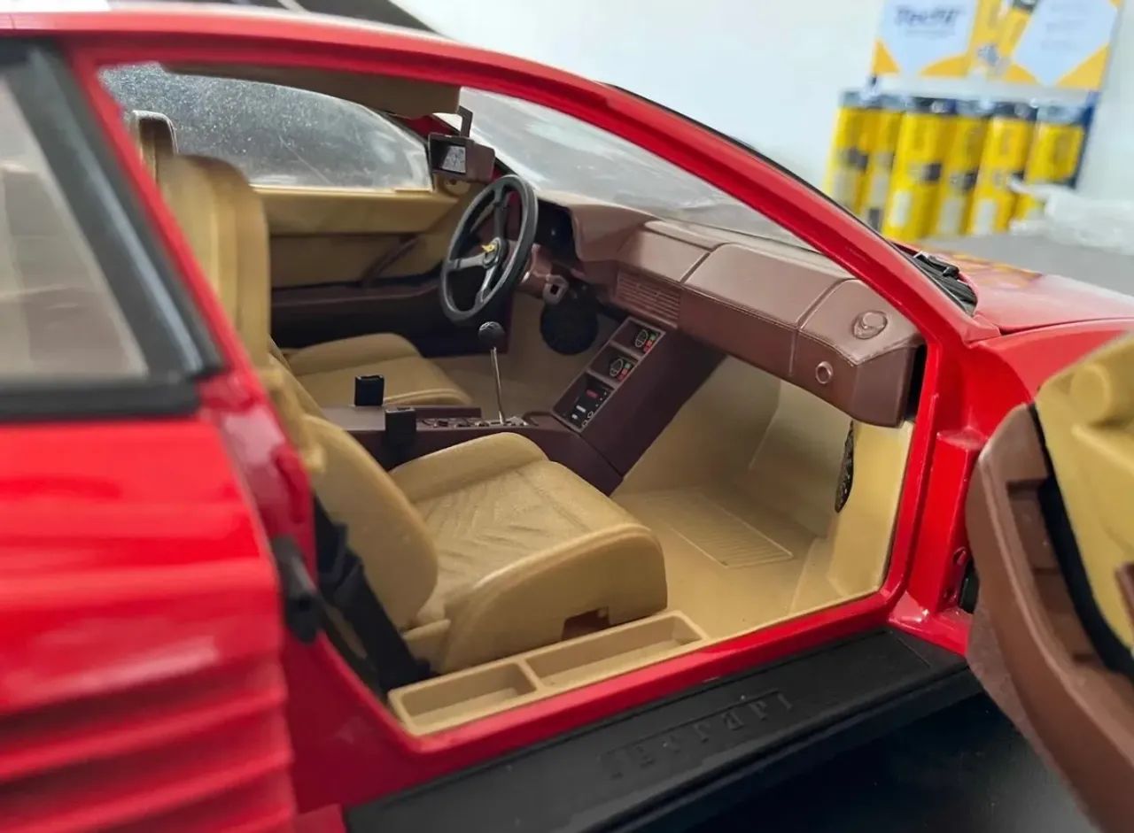 Miniatura Ferrari Testarossa Pocher 1:8 - Foto 4