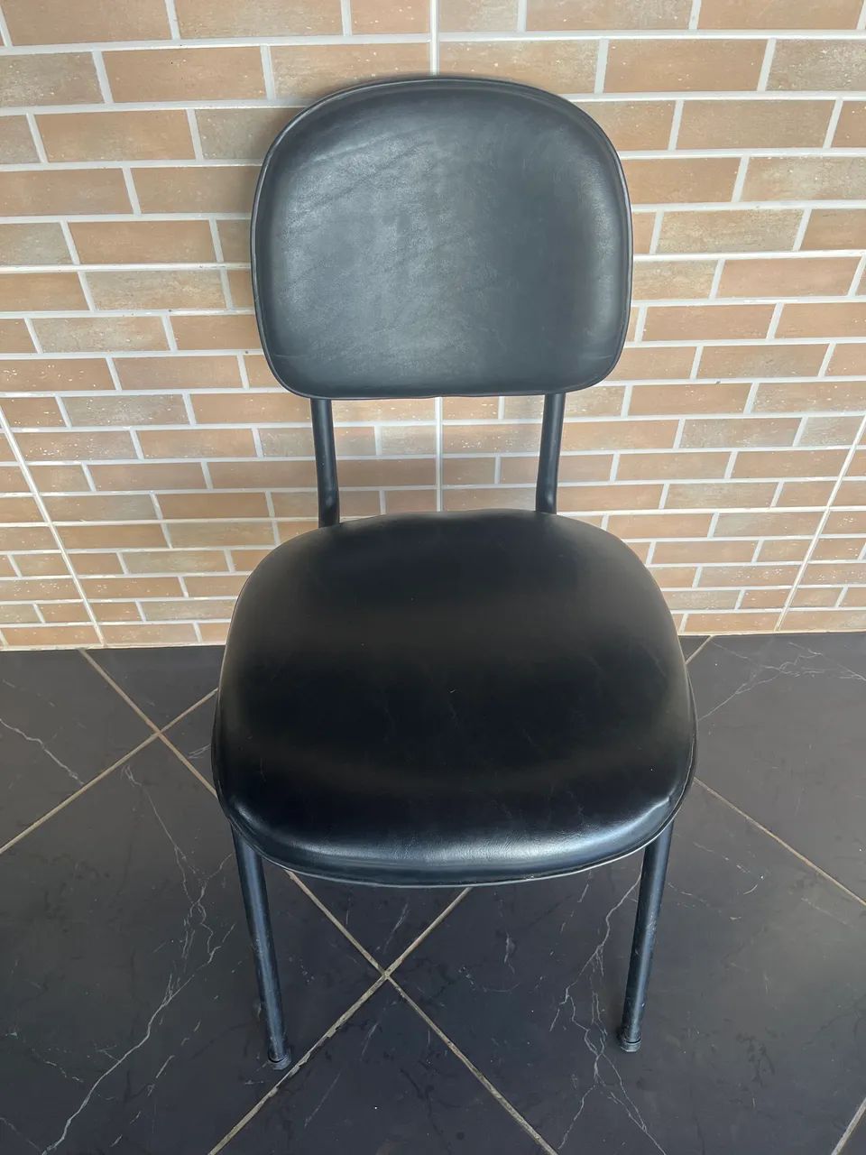 Vendo cadeira fixa 