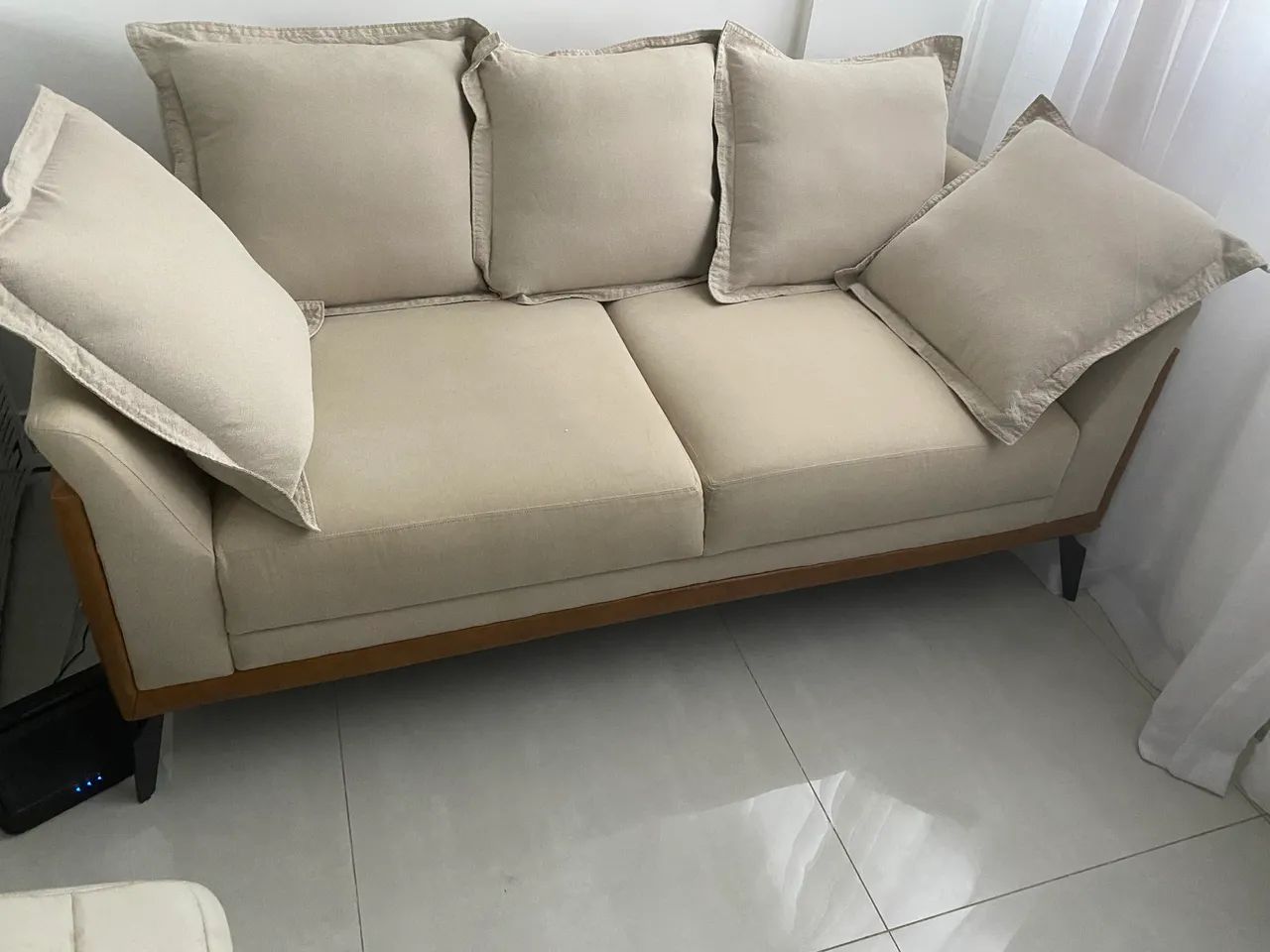 Sofá tecido 2 lugares 