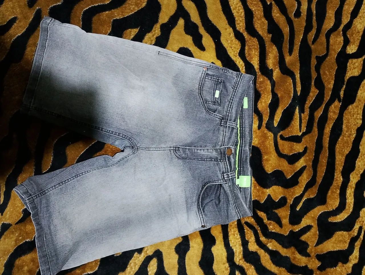 Bermuda Jeans Hugo Boss masculino original 