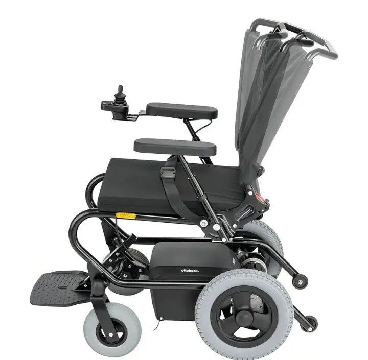 Cadeira de roda motorizada bem nova ottobock wingus - Foto 2