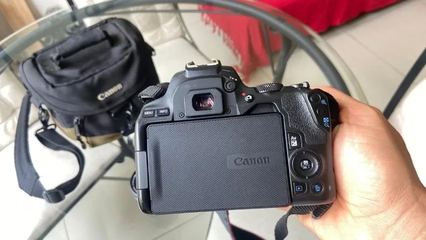 [VENDO] Kit Completo Câmera Canon SL3 (Semi-nova, estado de zero!) - Foto 3