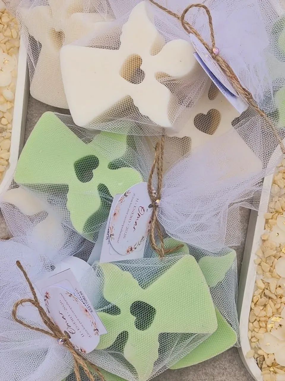 Lembrancinhas velas anjinho com tule e tag - Foto 3