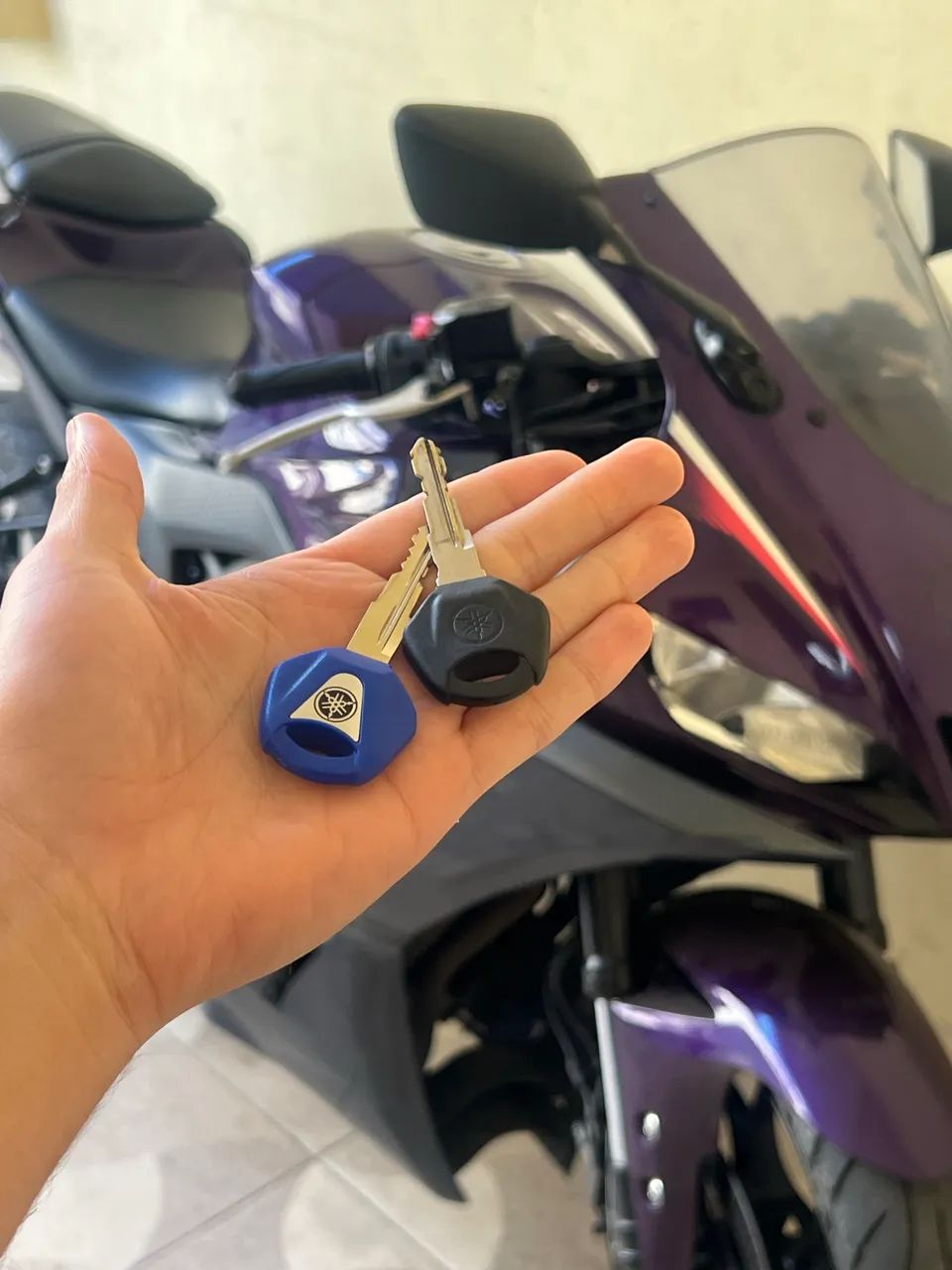 Yamaha R3 roxa - 4300km - Foto 5