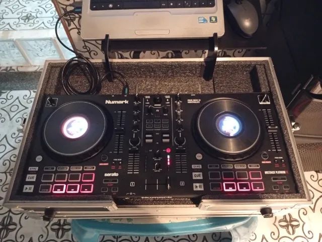 Controladora Nurmark Mixtrack Platinum FX - Foto 2