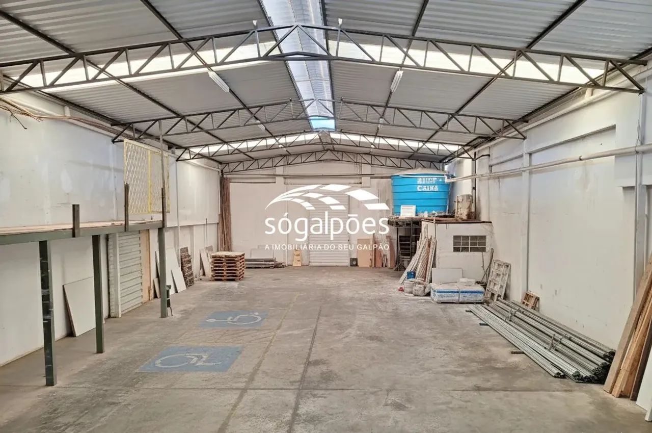 Galpão a venda de 350 m² no Santa Inês