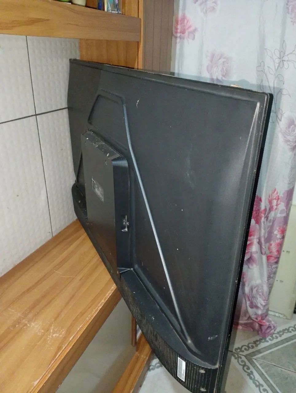 Semi Nova Tv-Smart TCL ) 55p Com Defeito Besta Acende E Apaga  - Foto 3