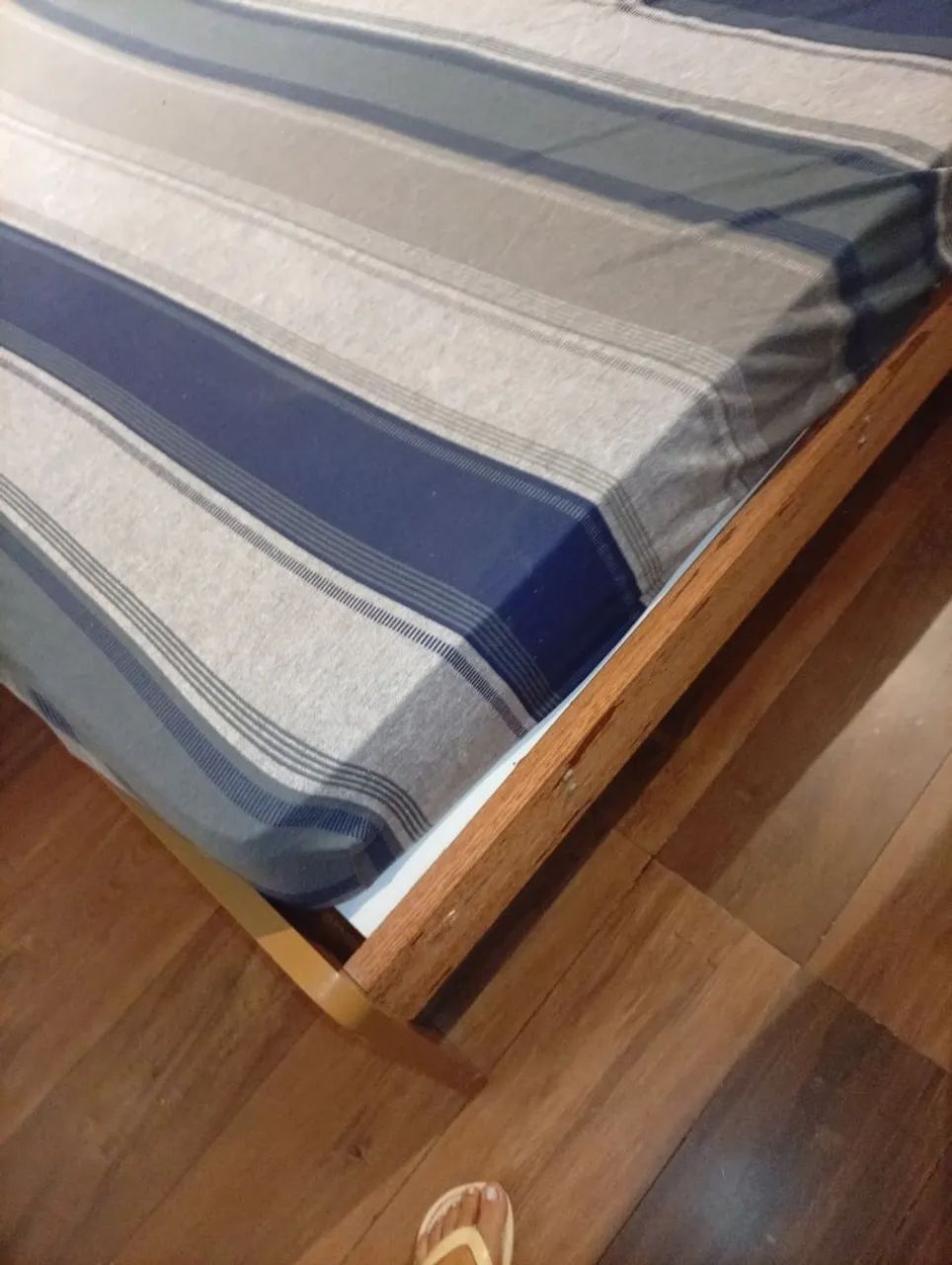 Vendo cama com colchão  - Foto 2