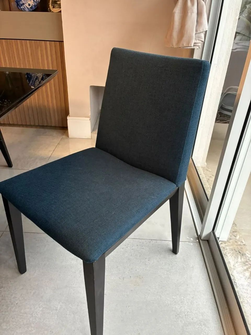Conjunto de mesa com 6 cadeiras  - Foto 4