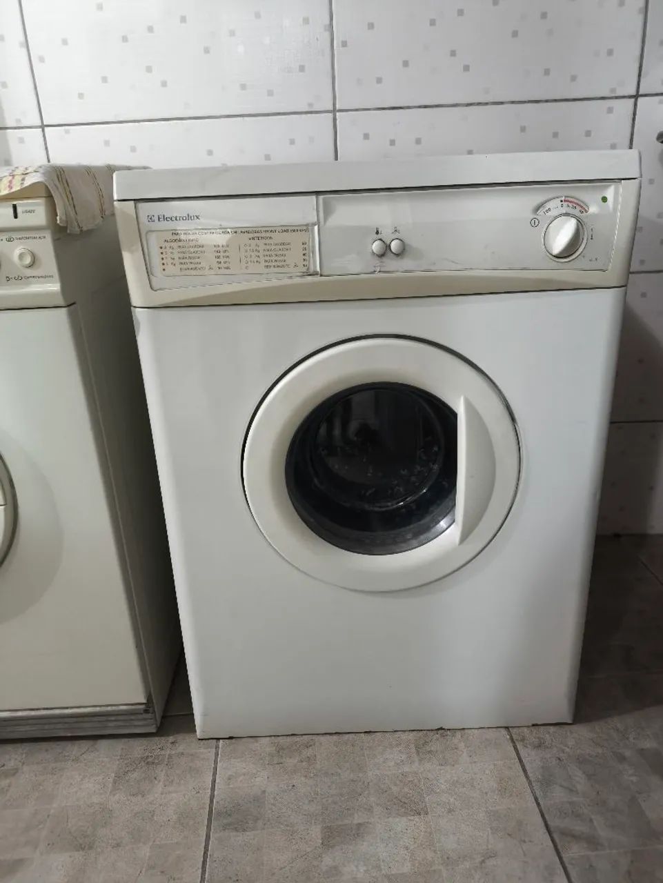 Secadora de roupas Electrolux 