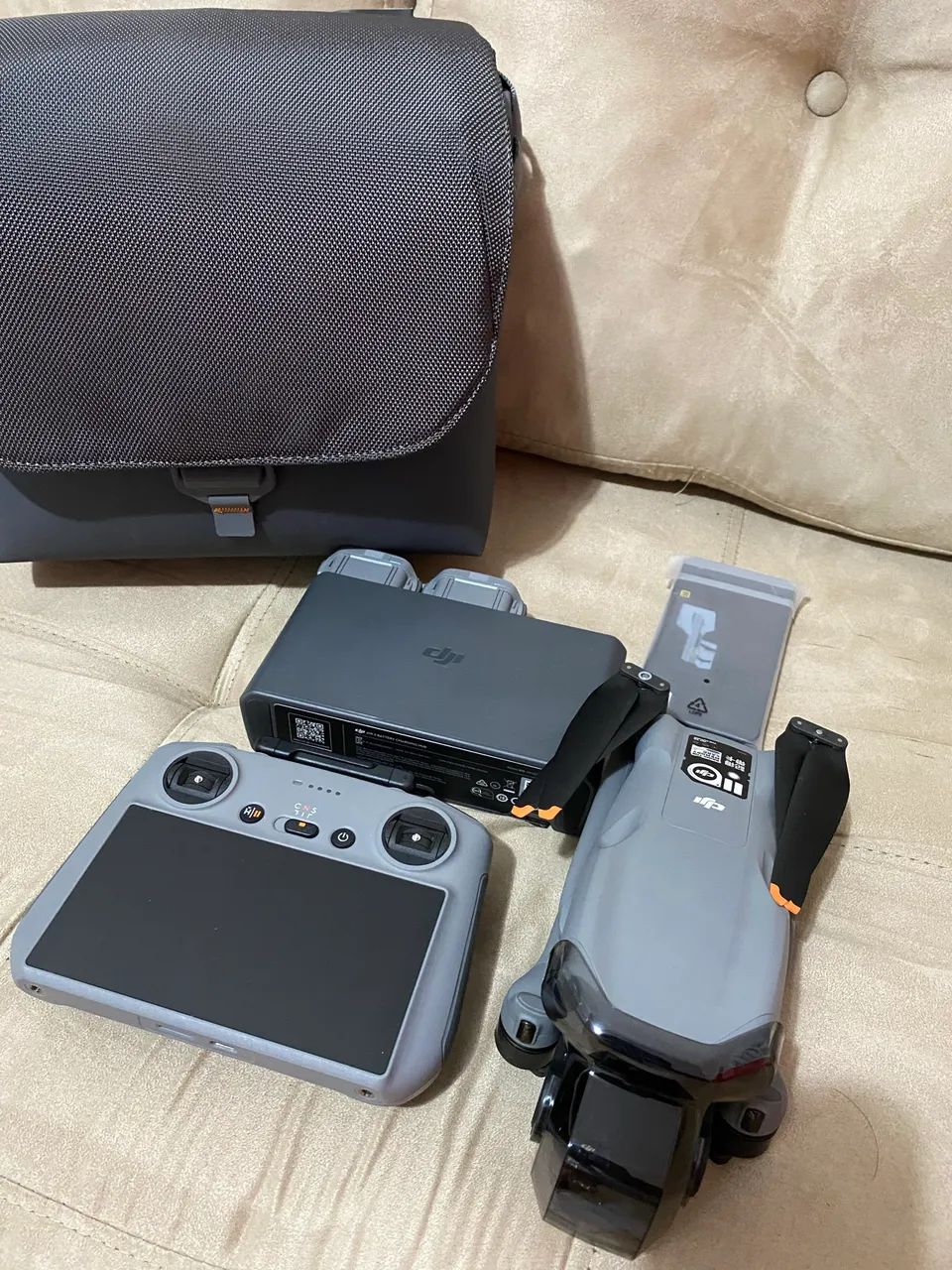 DJI Air 3S Fly More Combo - 3 Baterias - Foto 3