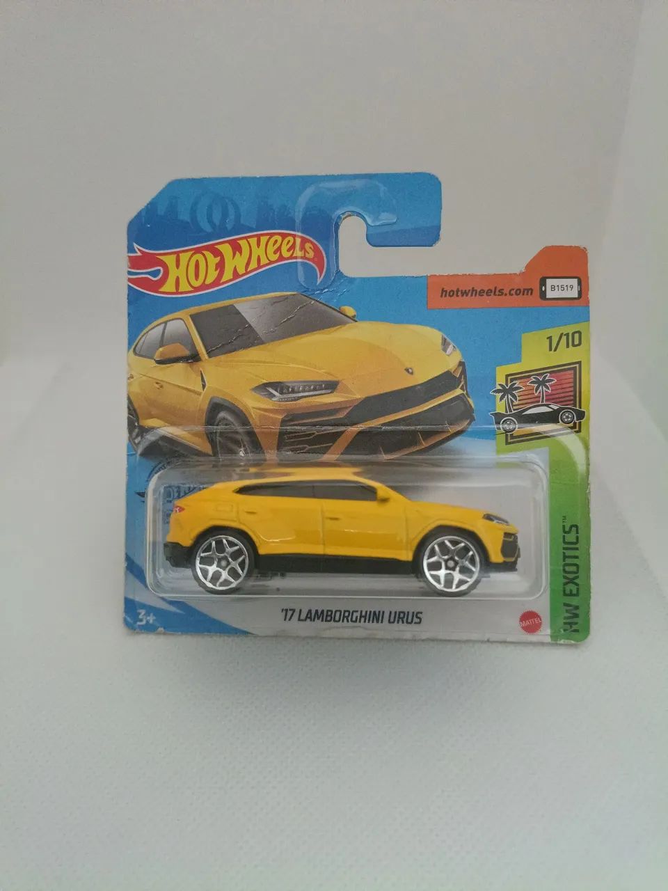 Hot Wheels 17` Lamborghini Urus 2018
