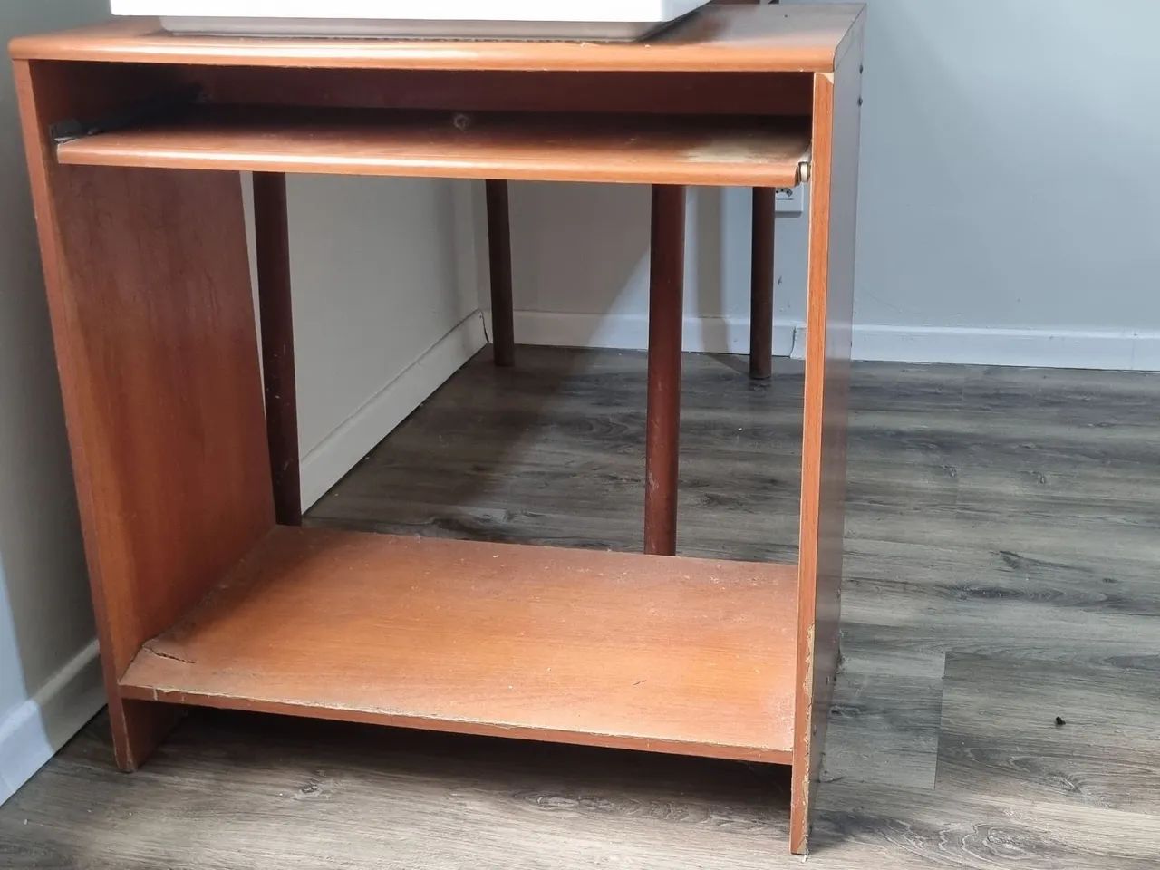 Mesa de Computador - Foto 2