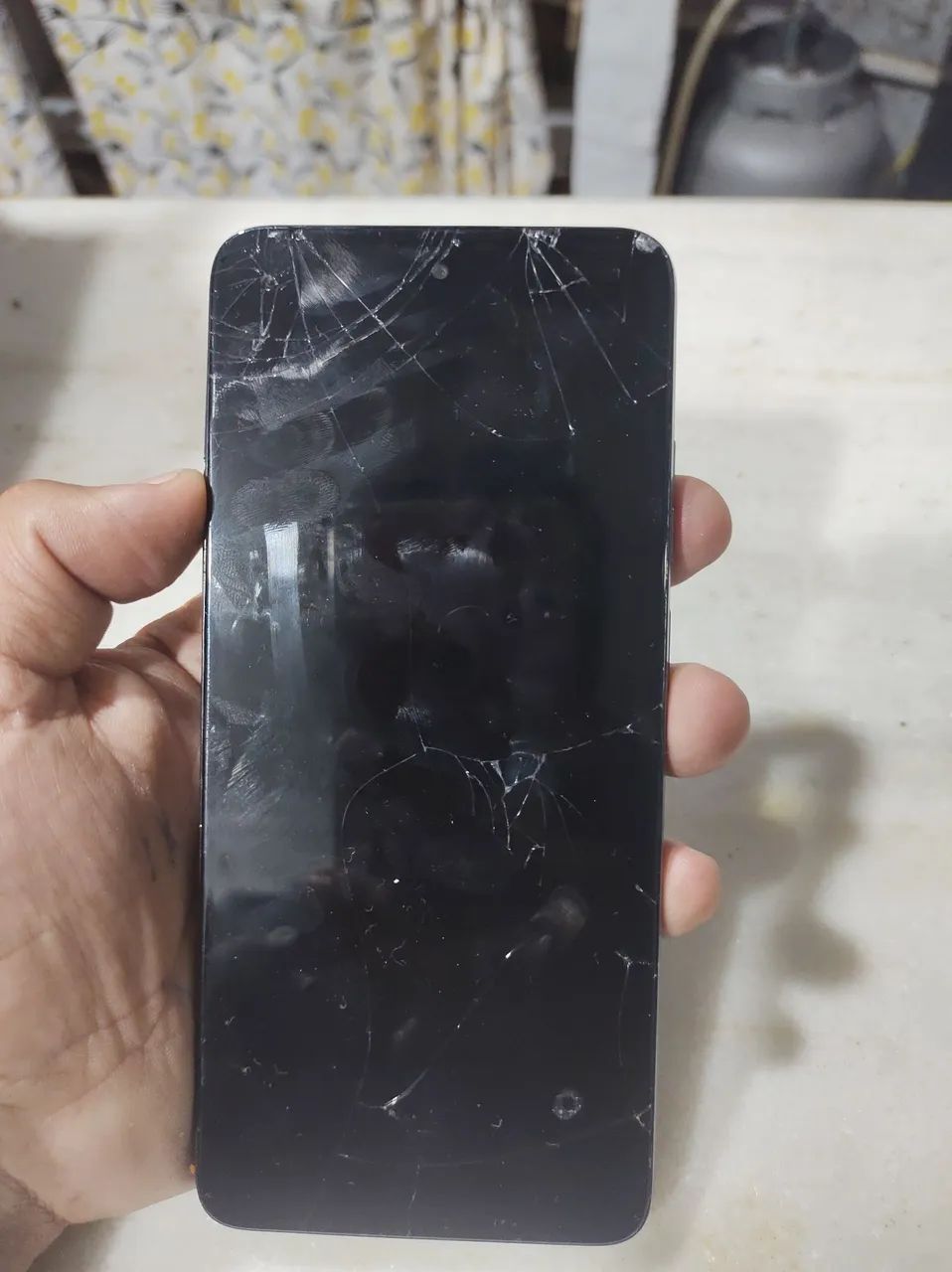 Celular bom funcionando , tem que trocar a tela - Foto 2