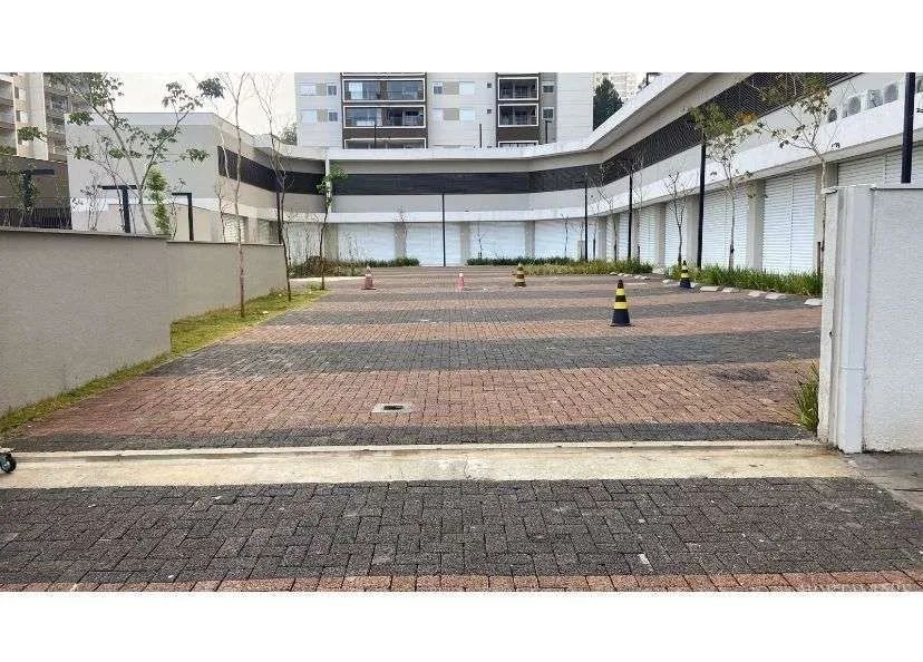 Loja à venda em São Paulo, Vila Andrade, 110m²